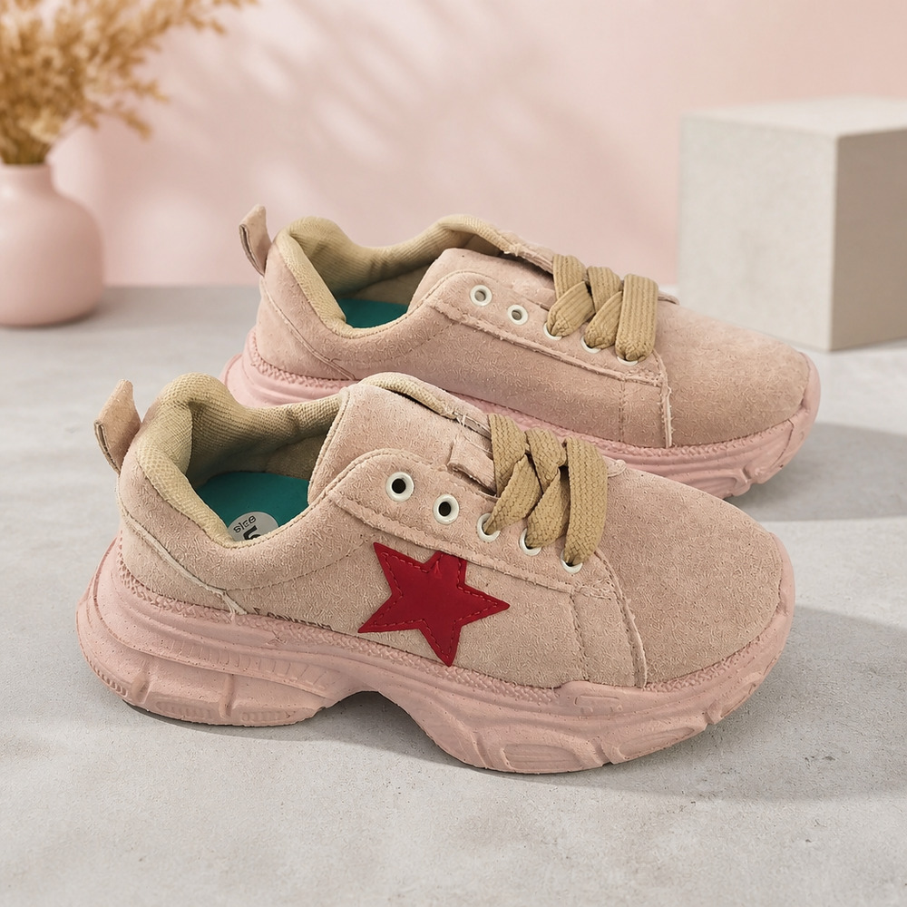 NWOB Girls Lightweight Lace-up Sneakers Size EU35 UK2.5-3 US 3.5
